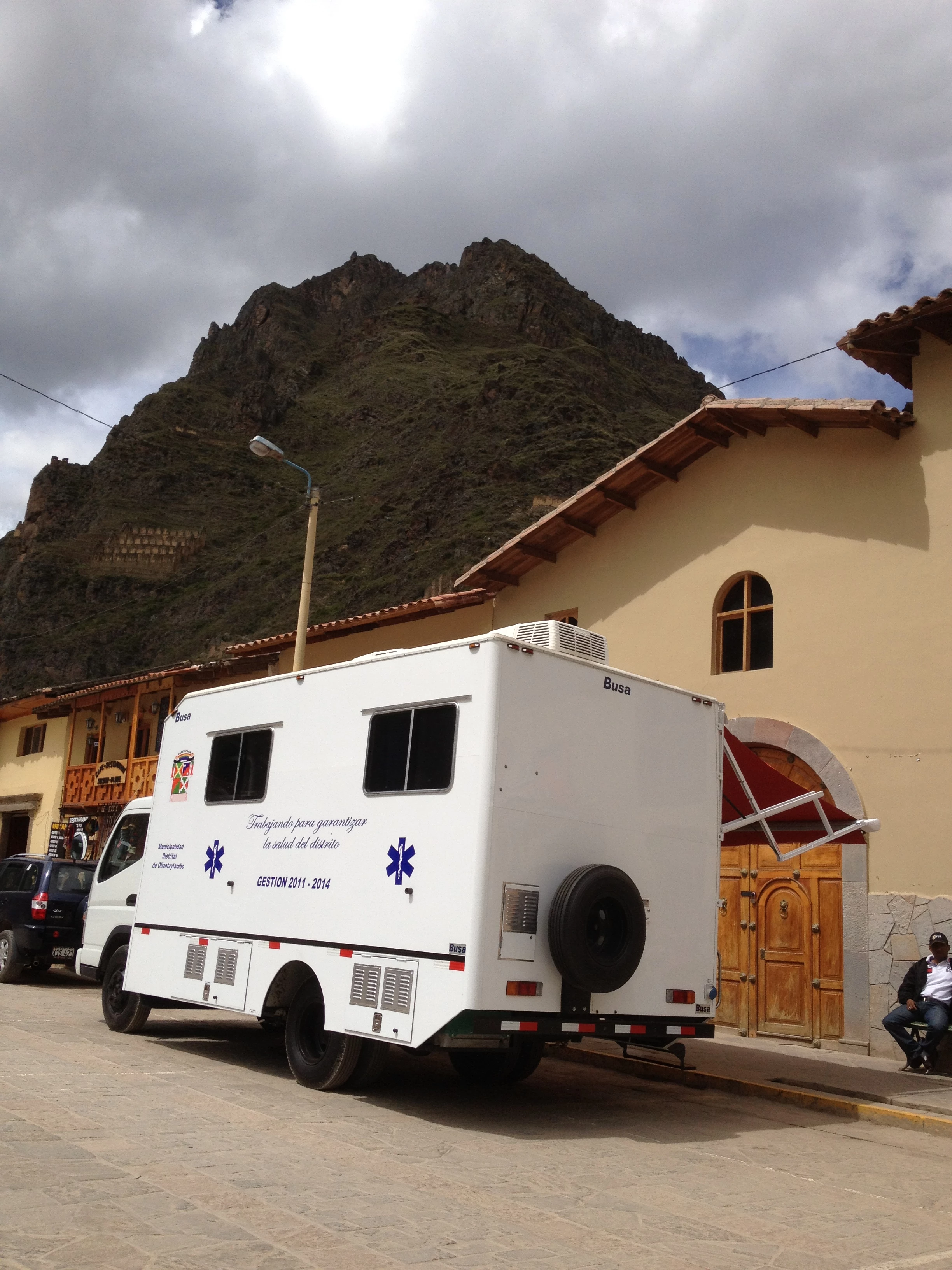 Hospital móvil BUSA exterior